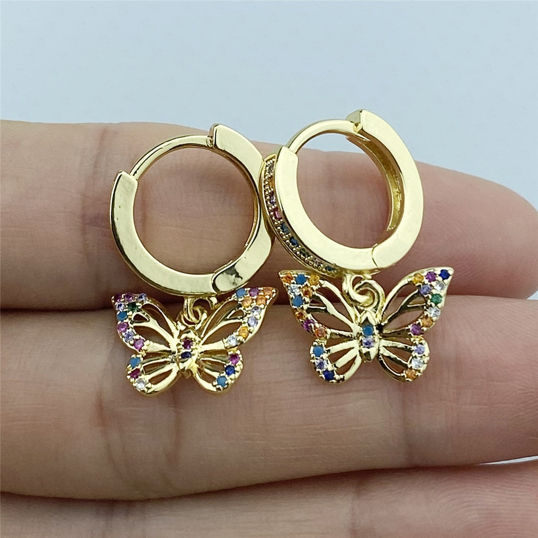 Elegantes Aretes Arcadas Colgantes con Diseño