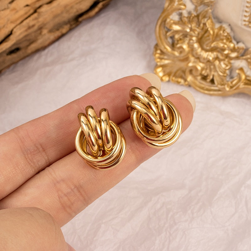 Aretes Dorados Estilo Vintage